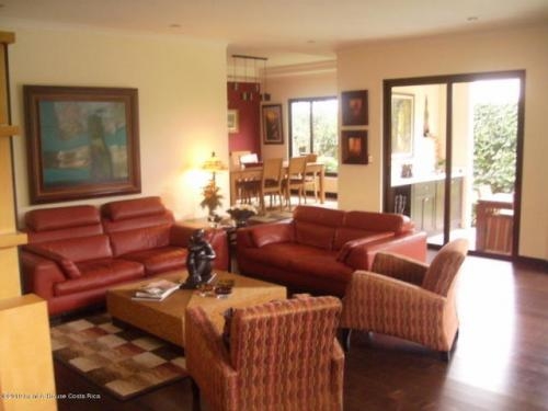 Venta de casa en condominio en bosques de altamonte curridabat